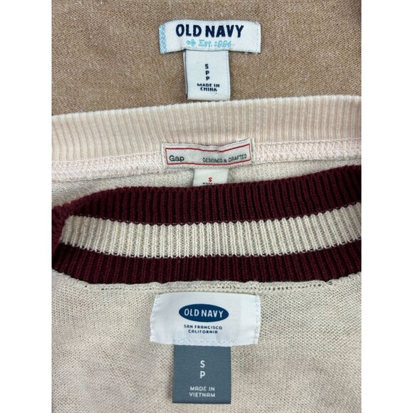 3 Lot Women's S Old Navy and Gap Sweaters - Picture 8 of 8